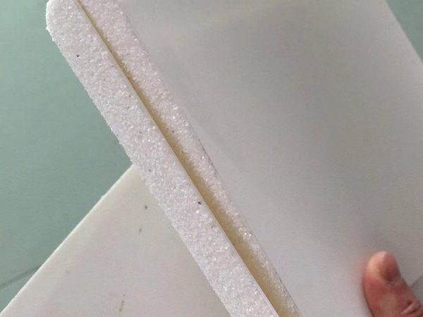 非沥青基自粘胶膜（白砂）