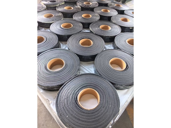 道路路面贴缝带